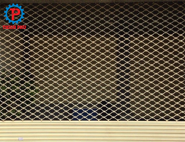 Cửa cuốn lưới mắt võng