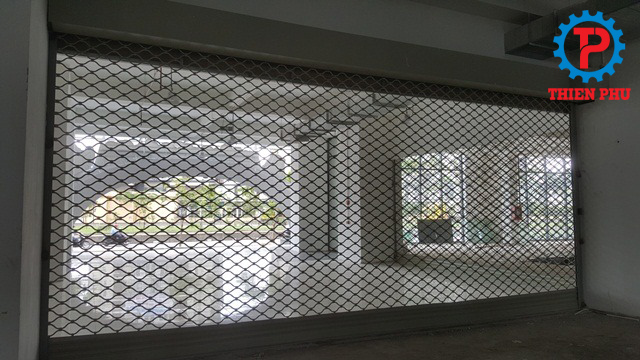 Cửa cuốn mắc võng